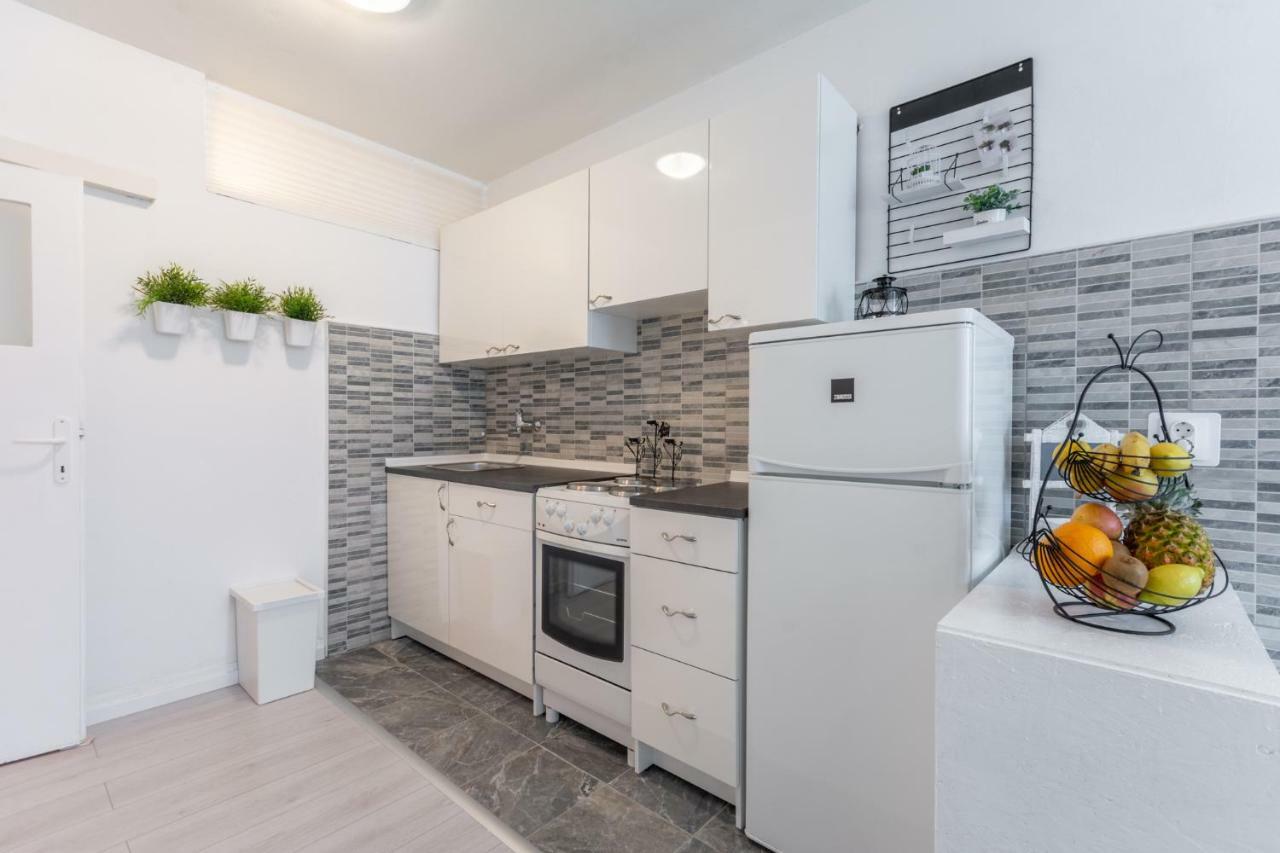 Apartment Jamblip สปลิท ภายนอก รูปภาพ